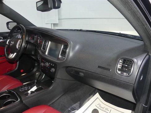 Used 2014 Dodge Charger R/T image 25