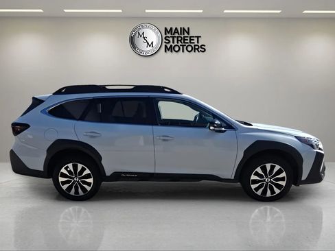 Used 2023 Subaru Outback Limited AWD/4WD image 6
