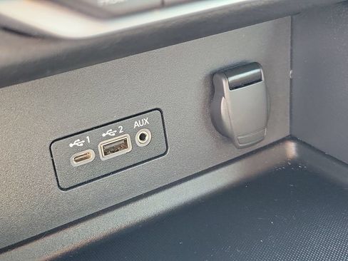 Certified 2020 Nissan Sentra SR w/ Trunk Package FWD image 28
