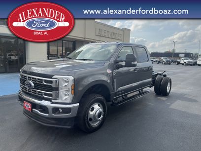 New 2025 Ford F350 XL w/ XL Chrome Package
