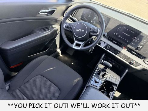 Used 2023 Kia Sportage LX FWD image 27