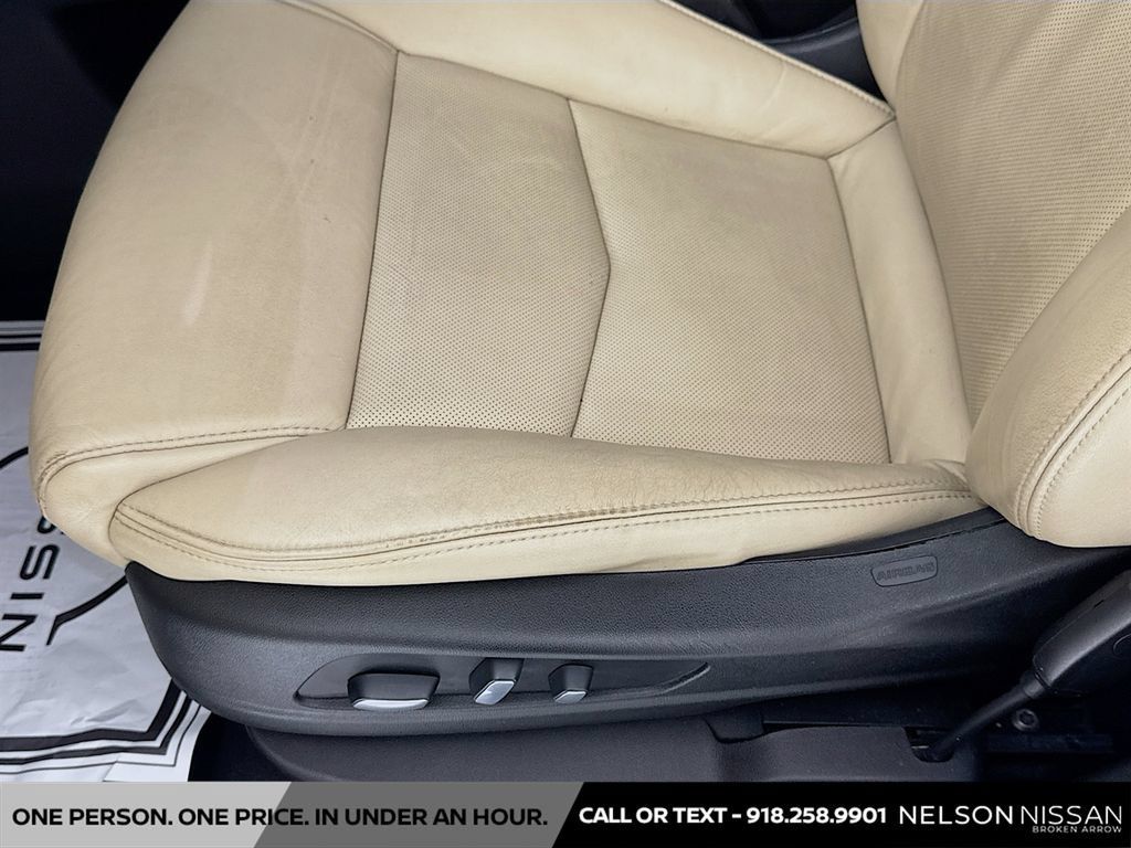 Used 2019 Cadillac XT5 Luxury FWD image 19