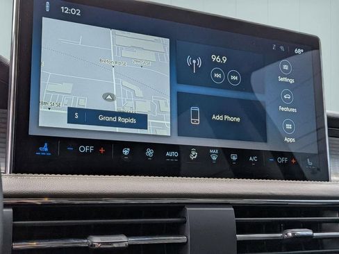 Certified 2023 Lincoln Corsair AWD w/ Equipment Group 101A image 21