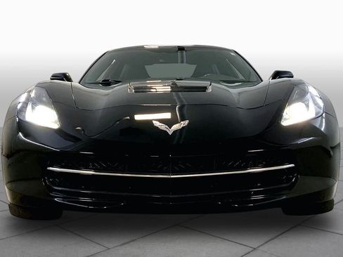 Used 2016 Chevrolet Corvette Stingray Coupe RWD image 3