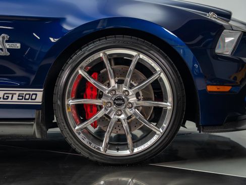 Used 2012 Ford Mustang Shelby GT500 w/ Electronics Pkg RWD image 14