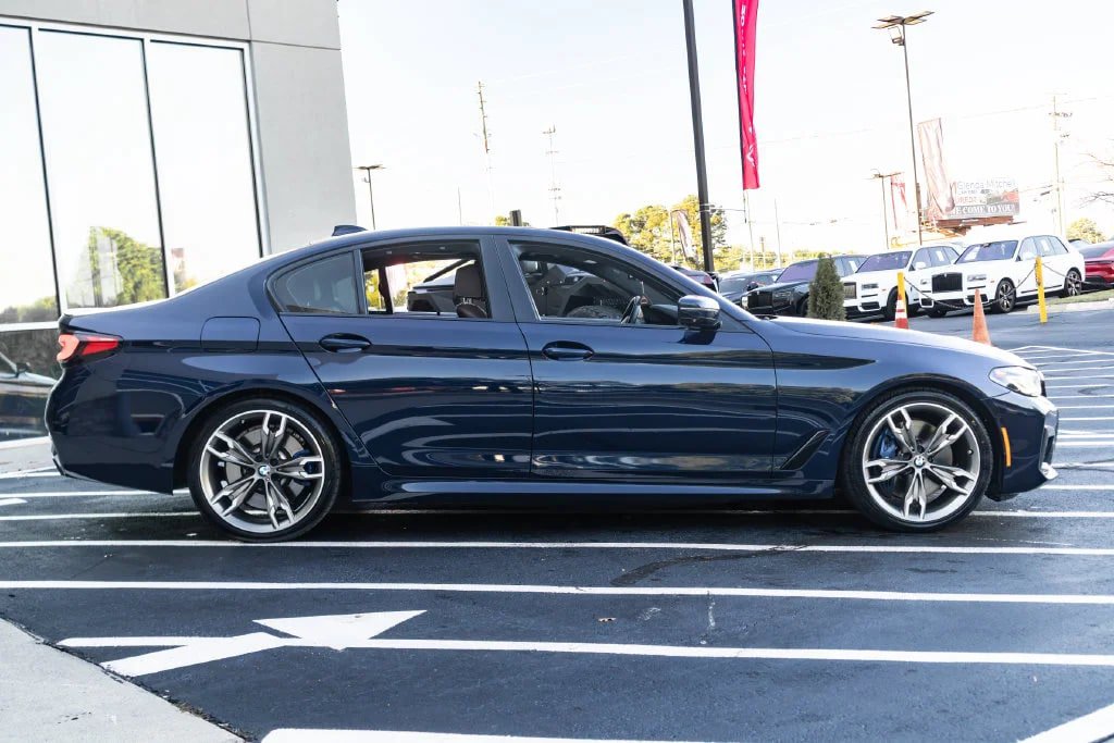 Used 2021 BMW M550i xDrive w/ Executive Package AWD/4WD image 8