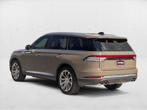 New 2025 Lincoln Aviator AWD w/ Equipment Group 101A image 7