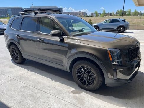 Used 2022 Kia Telluride SX w/ SX Prestige Package AWD/4WD image 2