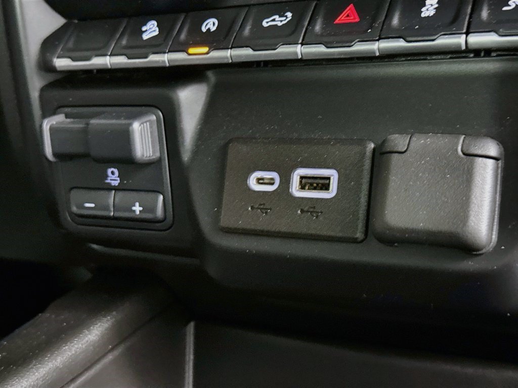 Used 2021 Chevrolet Silverado 1500 RST w/ All Star Edition Plus AWD/4WD image 39