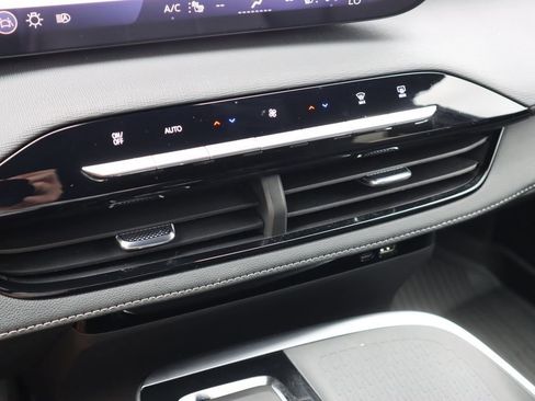 New 2025 Buick Enclave Sport Touring w/ Super Cruise Package FWD image 12
