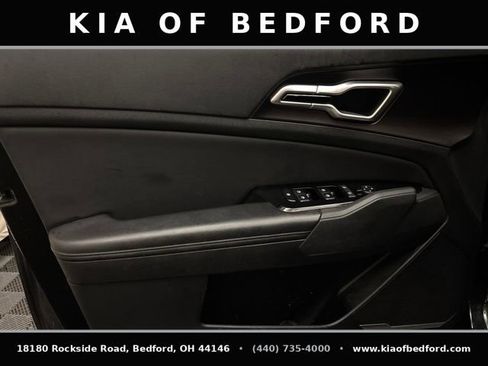 Used 2024 Kia Sportage EX AWD/4WD image 12
