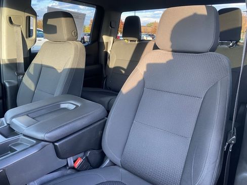 Used 2021 Chevrolet Silverado 1500 Custom Trail Boss w/ LPO, Dark Essentials Package image 11