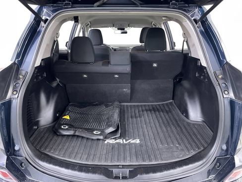 Used 2017 Toyota RAV4 LE w/ All Weather Liner Package AWD/4WD image 20
