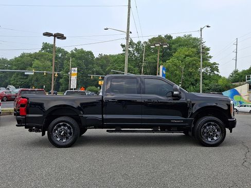 Used 2023 Ford F250 Lariat w/ Lariat Ultimate Package AWD/4WD image 7