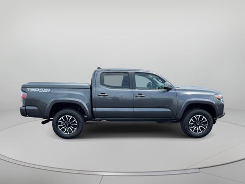 Used 2021 Toyota Tacoma TRD Sport w/ Technology Package AWD/4WD image 2