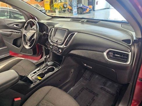 Used 2018 Chevrolet Equinox LT FWD image 11