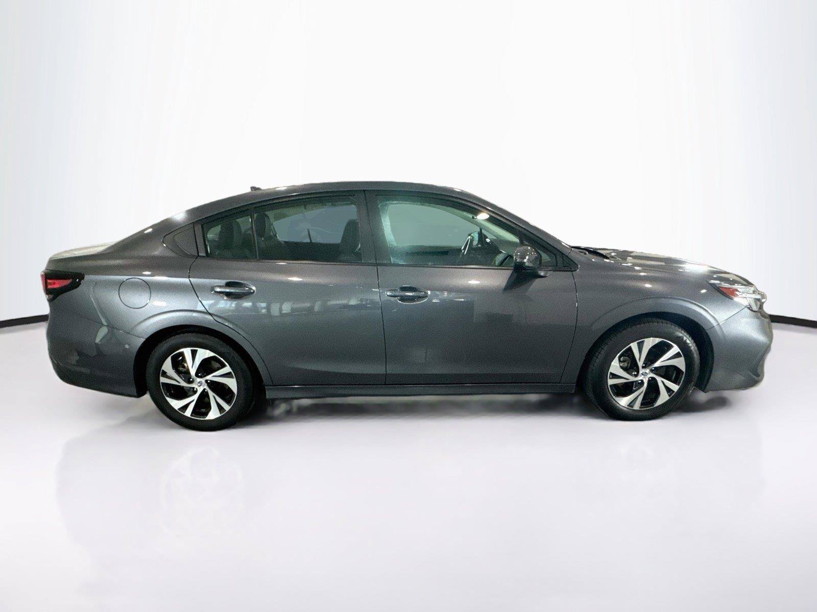 Used 2025 Subaru Legacy Premium AWD/4WD image 6