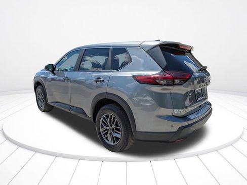Used 2024 Nissan Rogue S FWD image 6