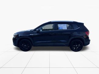 Used 2022 Volkswagen Taos SE video 5