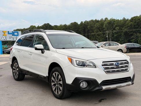 Used 2017 Subaru Outback 2.5i Limited AWD/4WD image 5