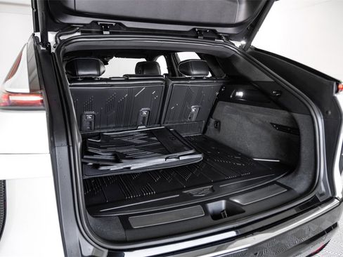 Used 2024 Cadillac Lyriq Luxury image 53