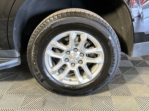 Used 2025 Chevrolet Tahoe LT image 31