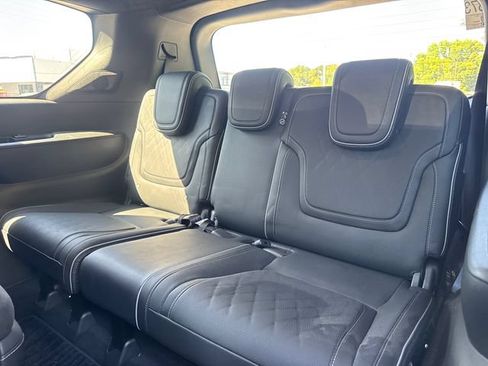 Used 2025 INFINITI QX80 Autograph AWD/4WD image 12