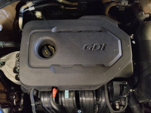 Used 2021 Kia Sportage LX FWD image 30