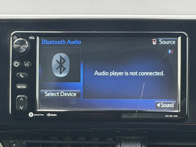 Used 2018 Toyota C-HR XLE FWD image 18
