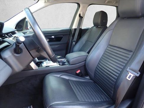 Used 2022 Land Rover Discovery Sport SE AWD/4WD image 12