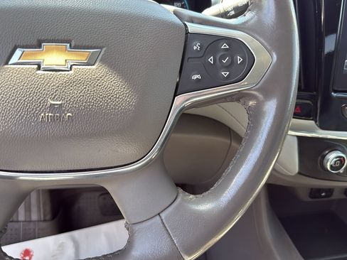 Used 2018 Chevrolet Traverse LT w/ LPO, Cargo Package FWD image 14