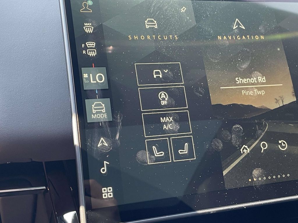 New 2026 Land Rover Range Rover Sport Dynamic SE AWD/4WD image 22