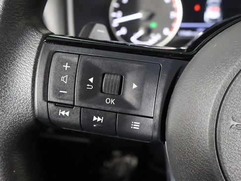 Used 2023 Nissan Rogue SV AWD/4WD image 37
