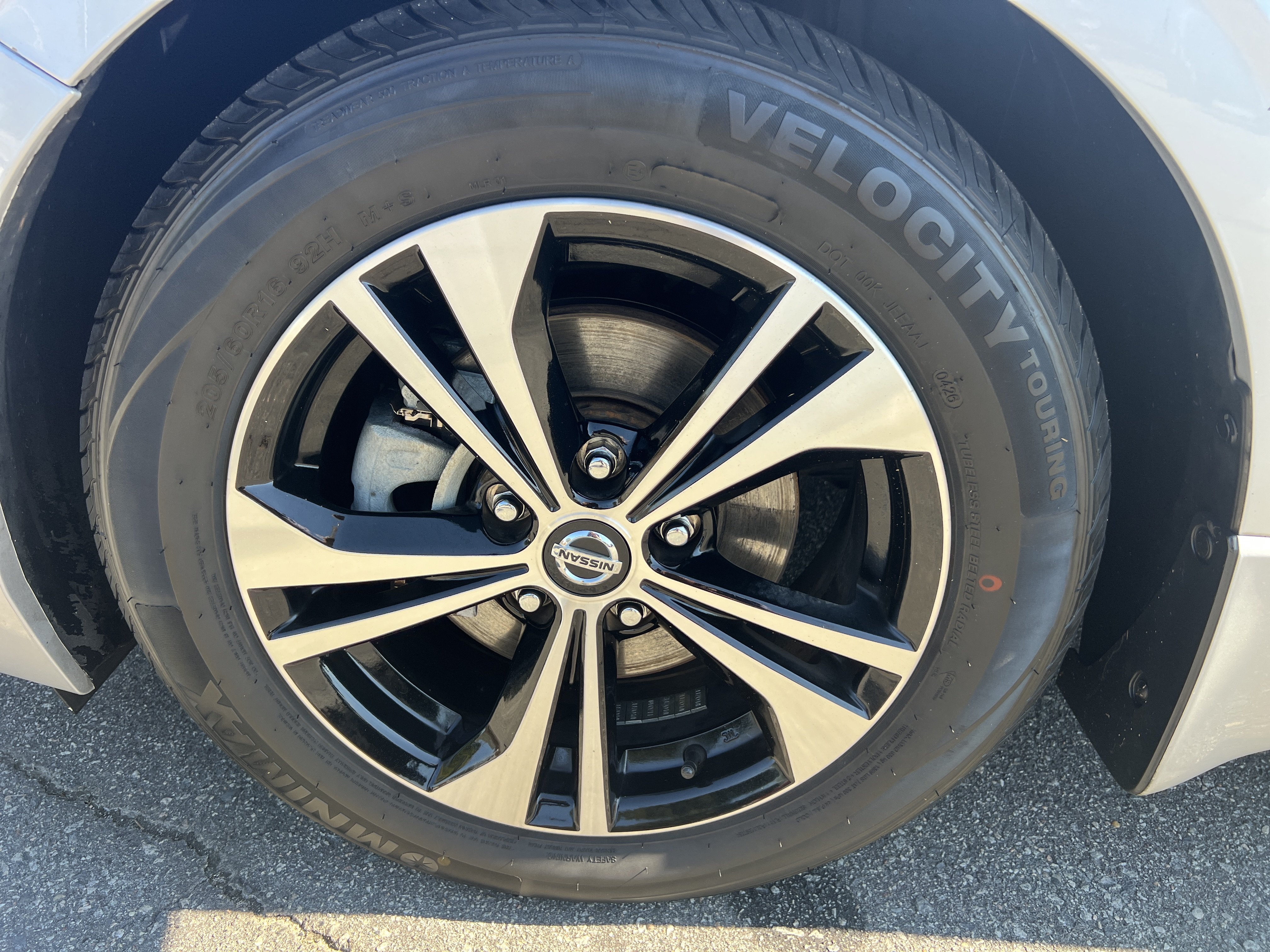 Used 2022 Nissan Sentra SV FWD image 9