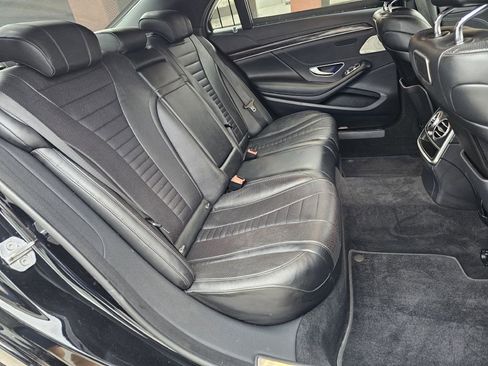 Used 2018 Mercedes-Benz S 560 Sedan image 25