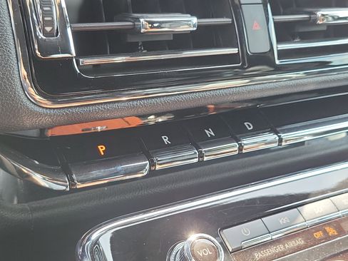 Used 2020 Lincoln Navigator Reserve w/ Equipment Group 208A Reserve image 28