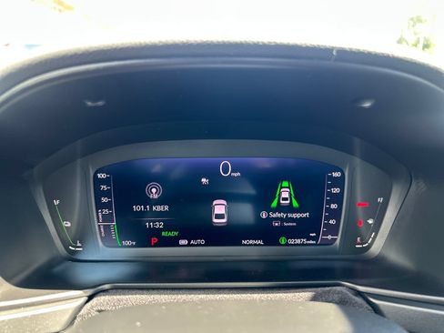 Used 2025 Honda Accord Sport image 18
