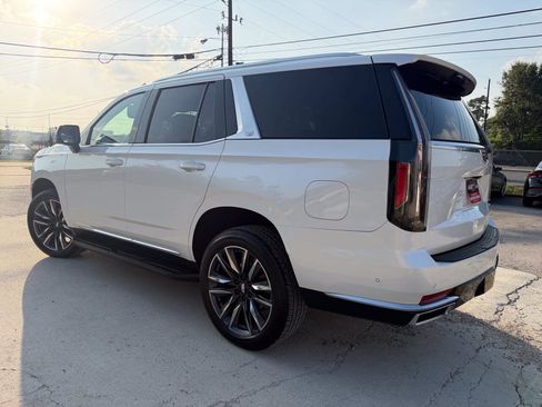 Used 2022 Cadillac Escalade Premium Luxury w/ Performance Package AWD/4WD image 18