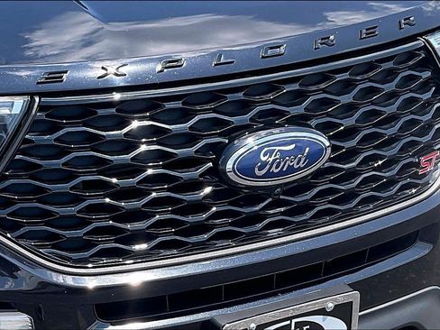 Used 2020 Ford Explorer ST w/ ST Street Pack AWD/4WD image 31