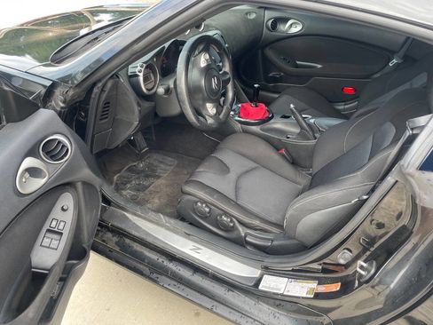 Used 2010 Nissan 370Z Coupe w/ Sport Pkg RWD image 15