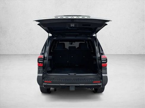 Certified 2025 Toyota 4Runner SR5 AWD/4WD image 7