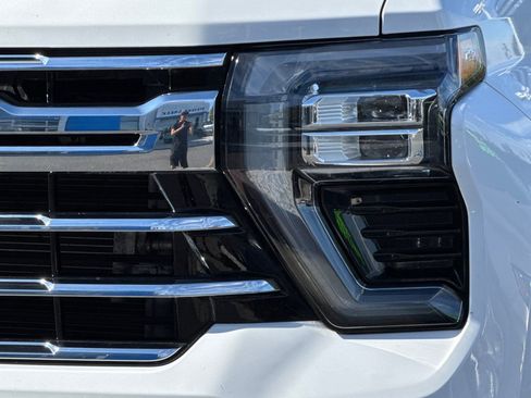 Used 2025 Chevrolet Silverado 2500 LTZ w/ LTZ Premium Package AWD/4WD image 48