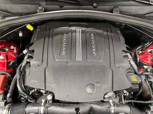 Used 2020 Jaguar F-PACE S image 27