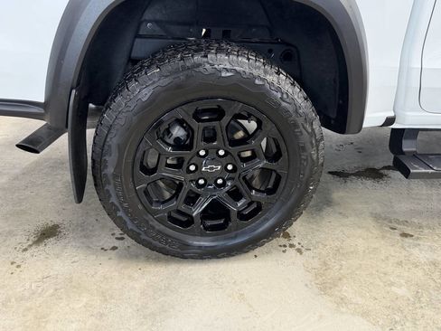 Used 2026 Chevrolet Colorado Trail Boss image 16