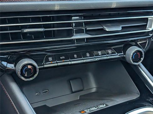New 2026 Chevrolet Traverse RS FWD image 20