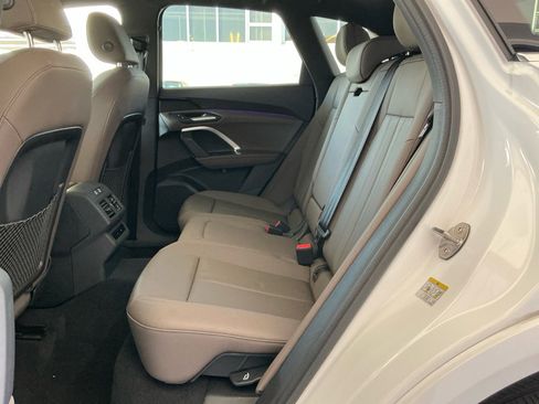 Certified 2025 Audi Q5 Premium w/ Convenience Package image 31