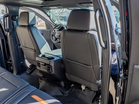 Used 2026 GMC Sierra 1500 AT4 w/ Technology Package image 32