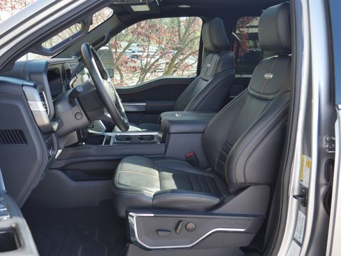 Certified 2023 Ford F350 Platinum AWD/4WD image 3