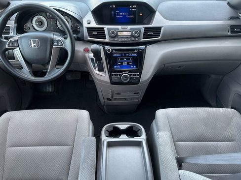 Used 2016 Honda Odyssey SE image 13
