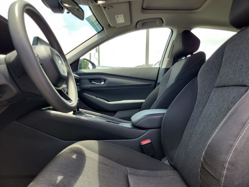 Certified 2025 Honda Accord SE image 20